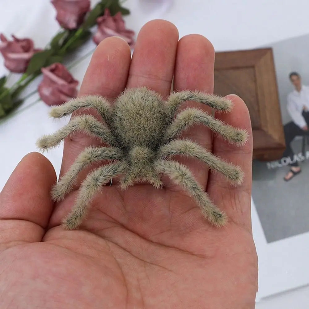 Simulation Spider Ornaments Funny Halloween Plush Spider 3D Realistic Flocking Black Spider Cartoon Artificial Spider Party Prop