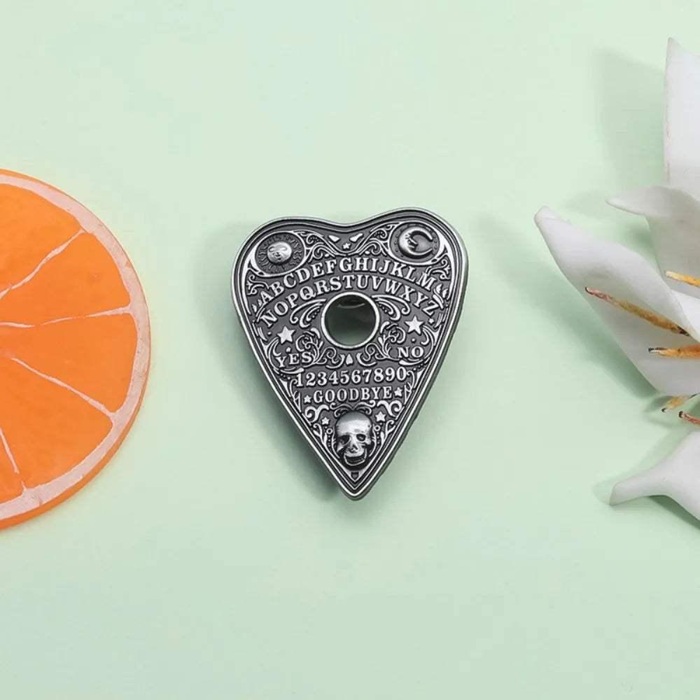 Vintage Heart Skull Ouija Board Enamel Pins Custom Witch Board Brooch Clothes Backpack Badge Halloween Jewelry Accessory Gifts